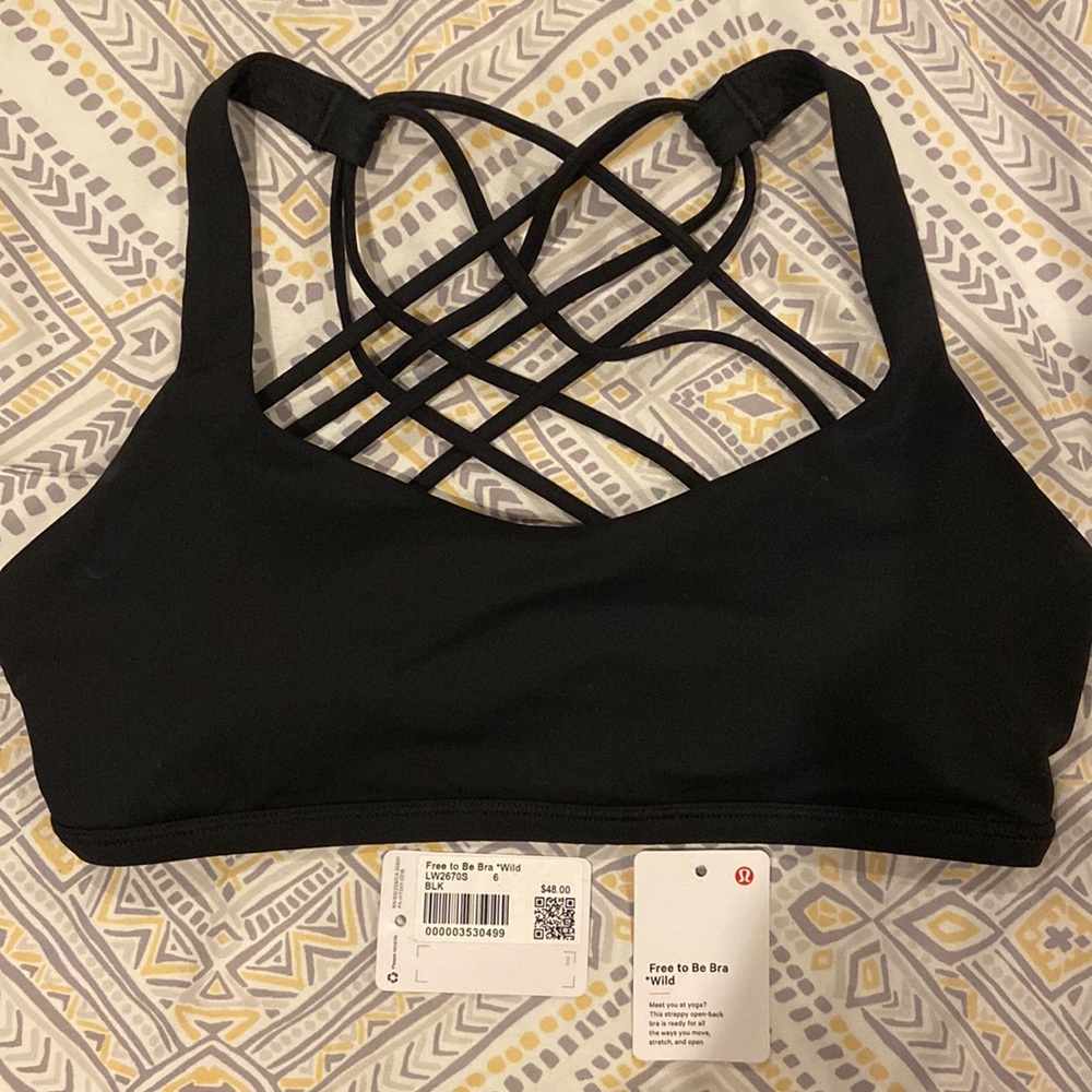 Lululemon Free to Be Bra - NWOT